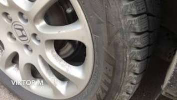 BRIDGESTONE BLIZZAK DM-V2 CR-V 3