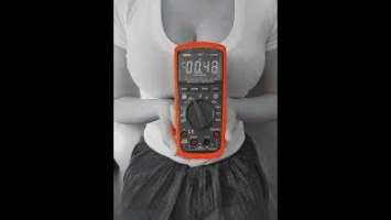 World's SEXIEST Multimeter? UNI-T UT139S