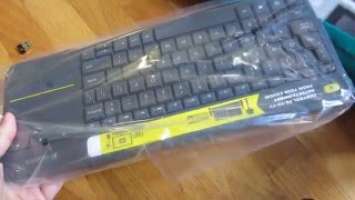 Logitech Wireless Touch Keyboard K400 Plus (Unboxing)