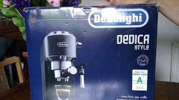 Unboxing and first impressions of the DeLonghi Dedica EC685