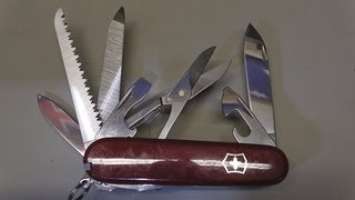 Victorinox Ranger: Pocketful of Practicality