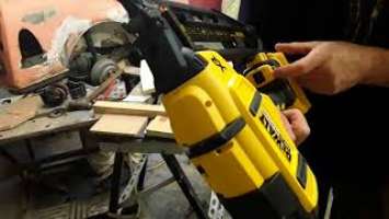 Dewalt first fix nail gun DCN692P2-GB