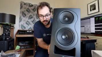 Kali Audio IN-5 Unboxing & Review - THESE SPEAKERS SLAP!