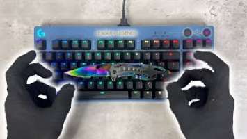 Logitech G Pro Gaming Keyboard Unboxing - Official League Of Legends Edition