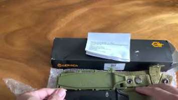 Unboxing: Gerber StrongArm Fixed Blade Knife with fine edge - very decent copy