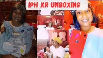 Weekly Vlog: IPHONE XR UNBOXING + MINI CLOTHES HAUL! #iphonexr #oldnavyhaul #iphone