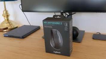 Logitech MX Anywhere 3 Mouse: First impression and comparison to Microsoft Surface mouses!