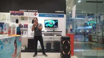 Leaves (by Ben&Ben) cover in SM Lanang Premier (JBL Store) using JBL PartyBox 710