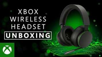 Unboxing the Xbox Wireless Headset