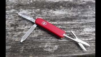 Victorinox Classic SD Review