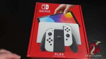 Unboxing the Nintendo Switch OLED Black and White