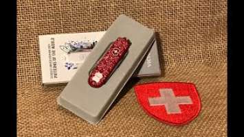 Lucky Cat! The Victorinox Classic SD LE for 2021