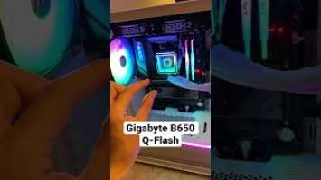 •How to Use USB Gigabyte Q-Flash Button on B650 Gaming AX• rename to: GIGABYTE.bin #pcbuild #pc #am5