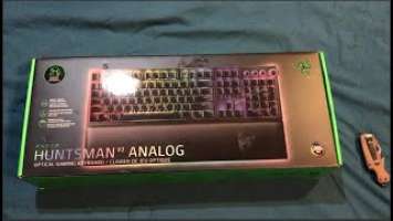 Unboxing the RAZER HUNTSMAN V2 ANALOG