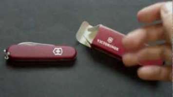 Unboxing Victorinox Swiss Army - Bantam