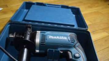 Дрель Makita HP 1630 KX 2. Покупать не стоит.