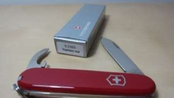 Victorinox Bantam red 0.2303 review