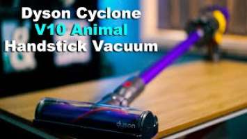 Dyson Cyclone V10 Animal Handstick Vacuum (unboxing/reviewing) | Random Items Review (2022)