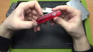 VICTORINOX CLIMBER 1.3703.T, VICTORINOX HUNTSMAN 1.3713.T, VICTORINOX SWISS CHAMP 1.6795.7R