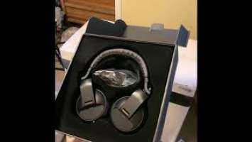 Pioneer HDJ-X5BT DJ Headphones Unboxing