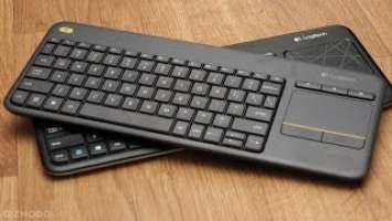 This Might Be The Coolest Media Keyboard EVER!!|| Logitech K400 PLUS Hands-on  Review.